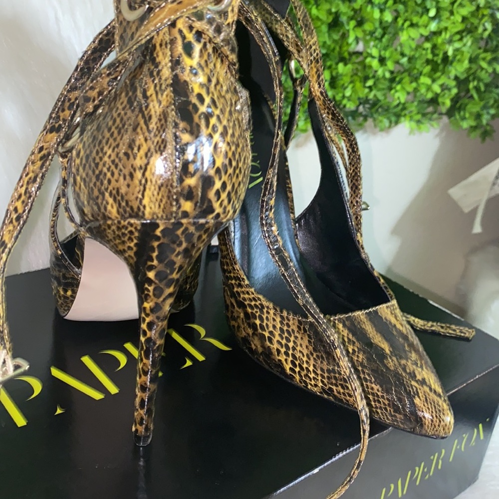 Shoes - Picture 2 of 5